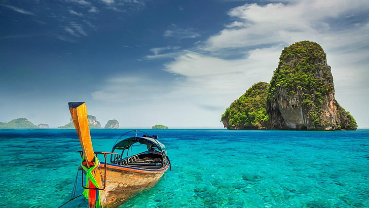 Turquoise Waters & Tropical Calm